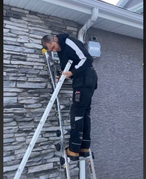 Expertly installed lighting system